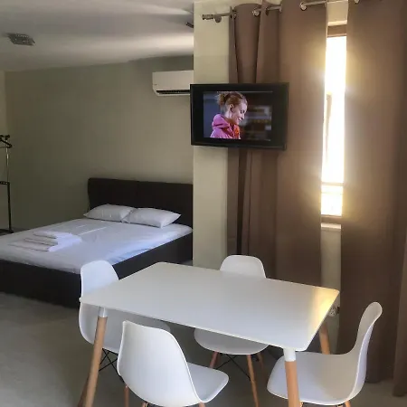Apartment Rabi Park -studio Varna